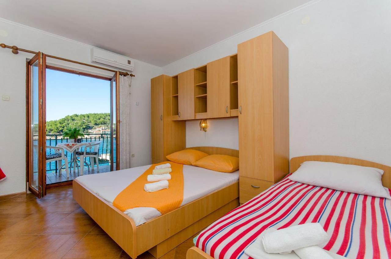 Apartments Moloco 드레베니크 외부 사진